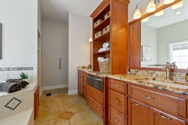 144 Abberly Ln, Hohenwald, TN 38462