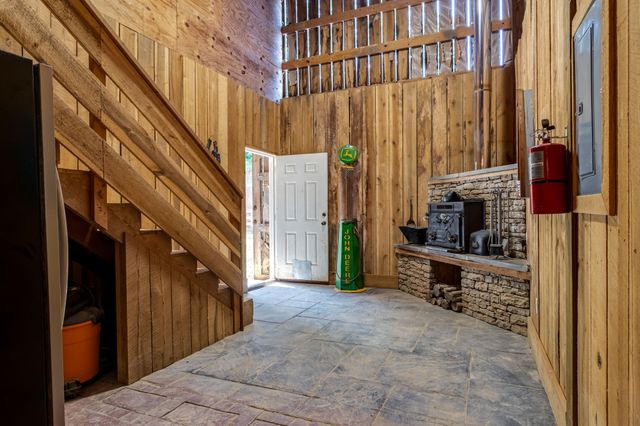 144 Abberly Ln, Hohenwald, TN 38462