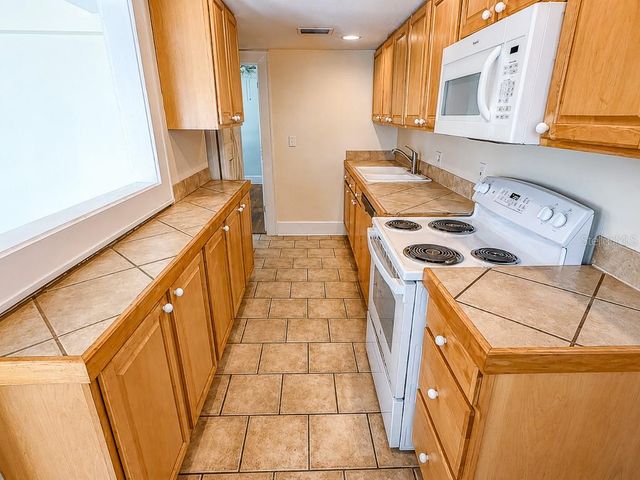 2244 4TH AVENUE N, St Petersburg, FL 33713