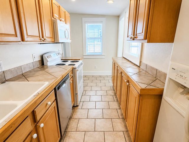 2244 4TH AVENUE N, St Petersburg, FL 33713