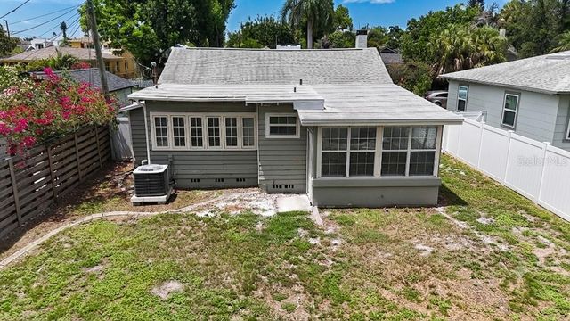 2244 4TH AVENUE N, St Petersburg, FL 33713