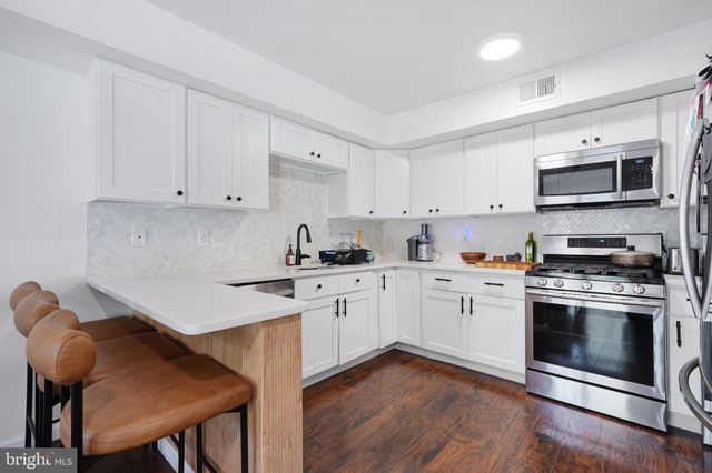 48 HIGH MEADOWS DR, Sicklerville, NJ 08081