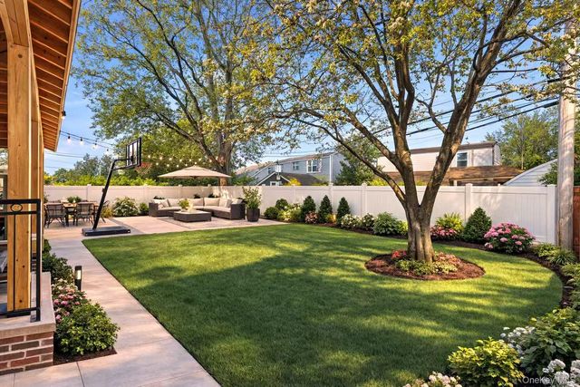 642 Lenore Lane, Elmont, NY 11003