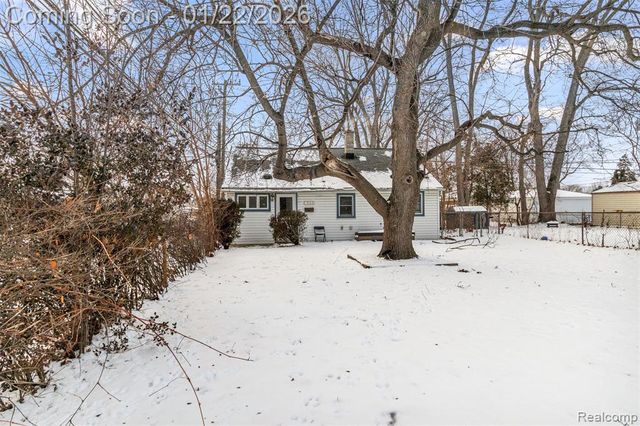 5903 N Silvery Lane, Dearborn Heights, MI 48127