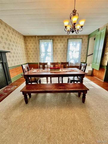 783 Homestead Lane, Villa Ridge, MO 63089