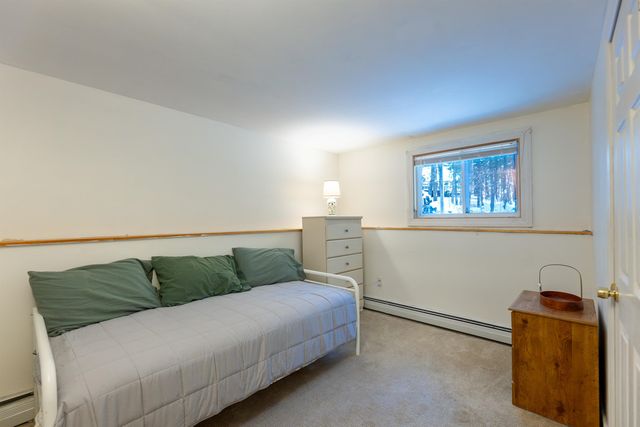 107 Jay Hill Road, Hartford, VT 05059