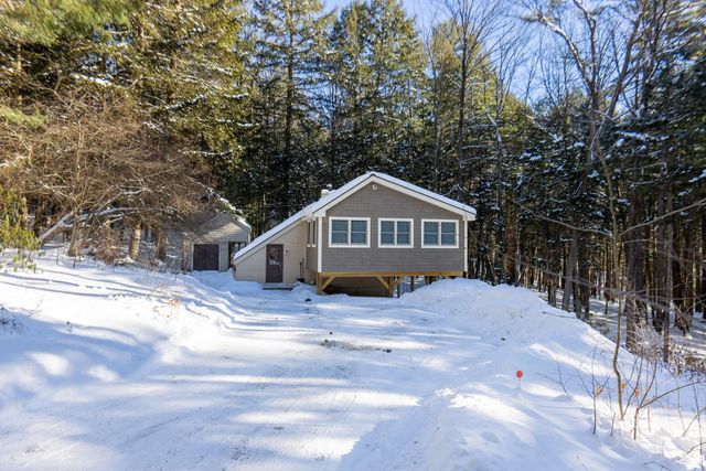 107 Jay Hill Road, Hartford, VT 05059