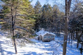 107 Jay Hill Road, Hartford, VT 05059