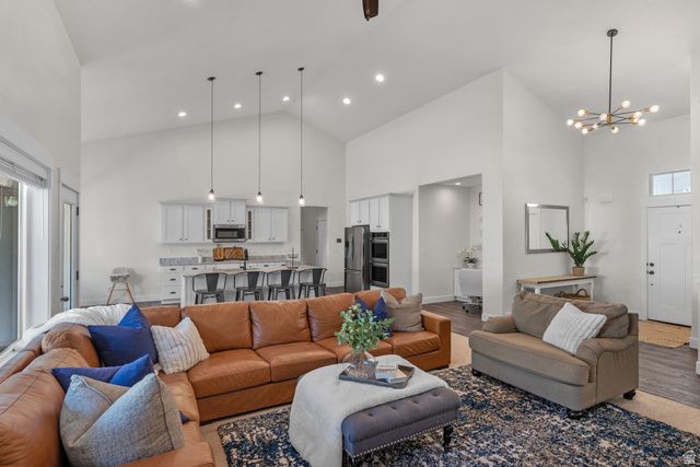 1043 S 900 E, Salem, UT 84653