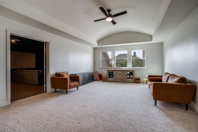 863 Falcon Trace Drive, Allen, TX 75013