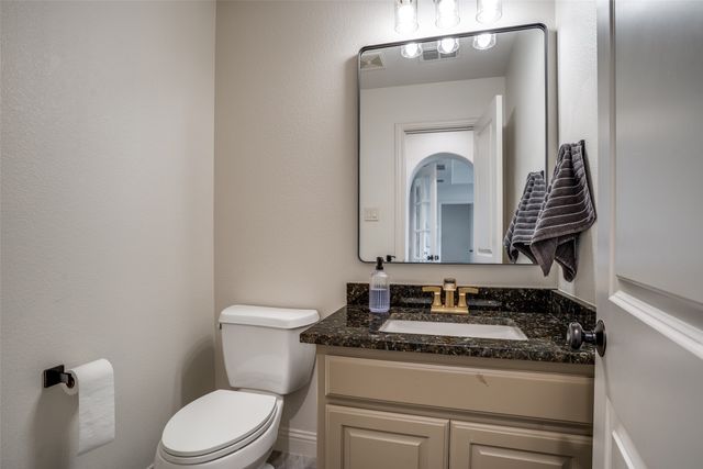 863 Falcon Trace Drive, Allen, TX 75013