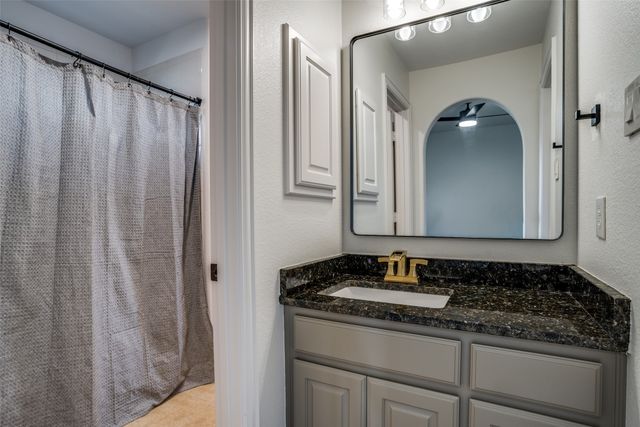 863 Falcon Trace Drive, Allen, TX 75013