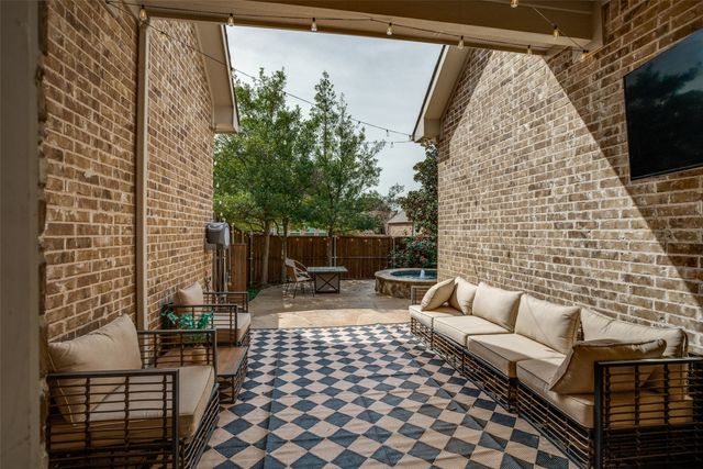 863 Falcon Trace Drive, Allen, TX 75013