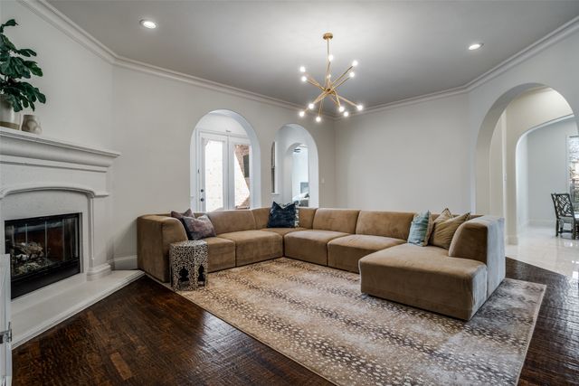 863 Falcon Trace Drive, Allen, TX 75013