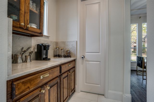 863 Falcon Trace Drive, Allen, TX 75013