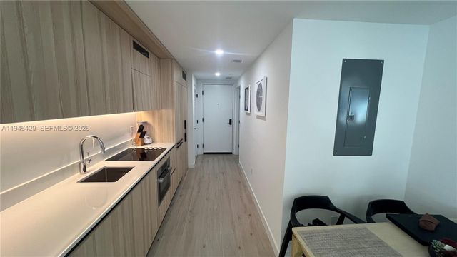 225 N Miami Ave 212, Miami, FL 33128