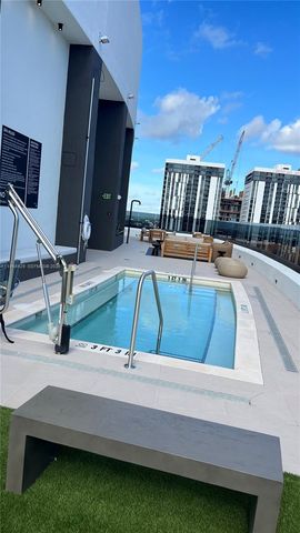 225 N Miami Ave 212, Miami, FL 33128