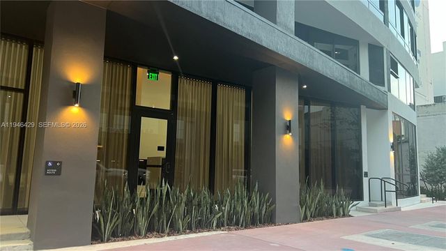 225 N Miami Ave 212, Miami, FL 33128