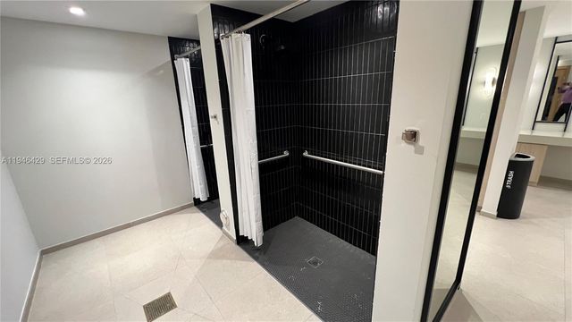 225 N Miami Ave 212, Miami, FL 33128