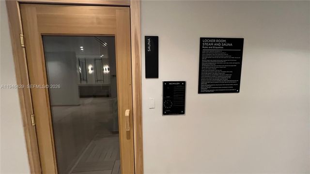 225 N Miami Ave 212, Miami, FL 33128