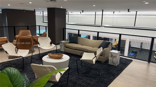 225 N Miami Ave 212, Miami, FL 33128