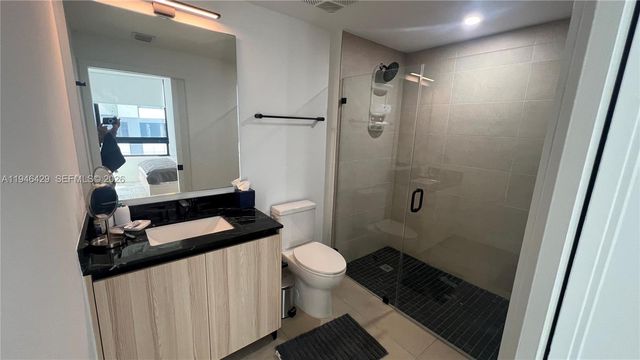 225 N Miami Ave 212, Miami, FL 33128