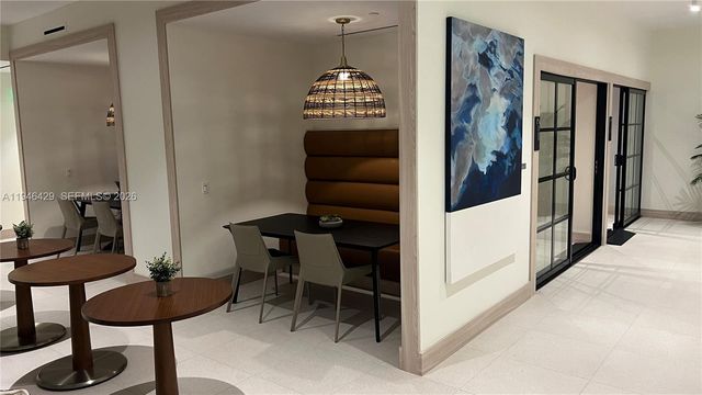 225 N Miami Ave 212, Miami, FL 33128