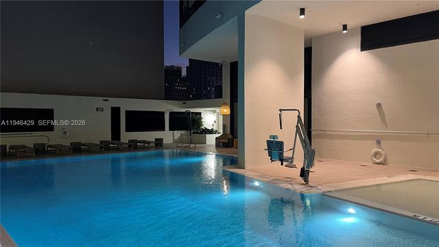 225 N Miami Ave 212, Miami, FL 33128