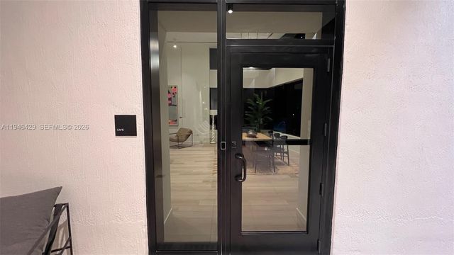 225 N Miami Ave 212, Miami, FL 33128