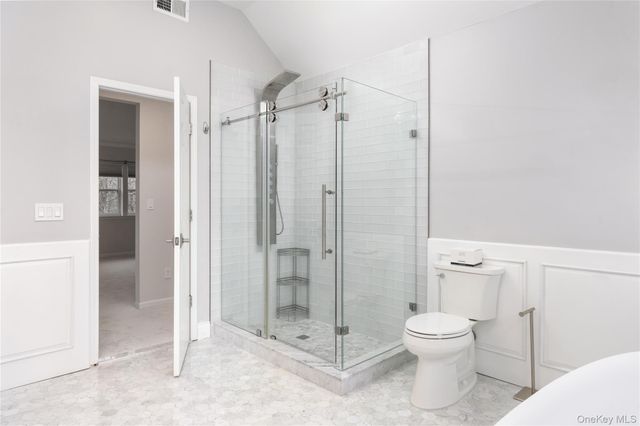 7 Framingham Lane, Shoreham, NY 11786