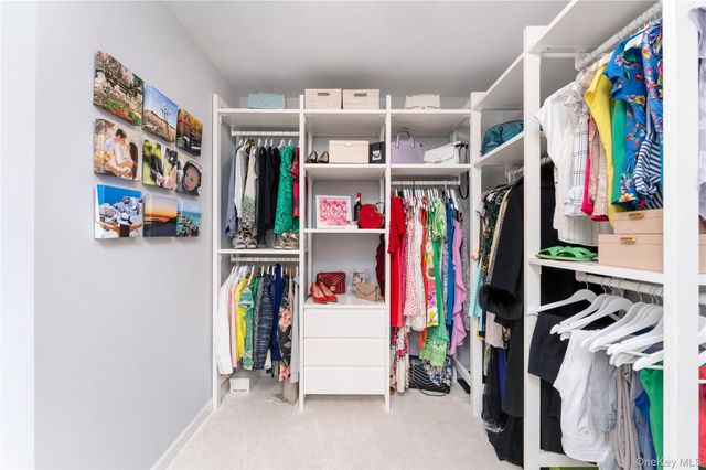 7 Framingham Lane, Shoreham, NY 11786