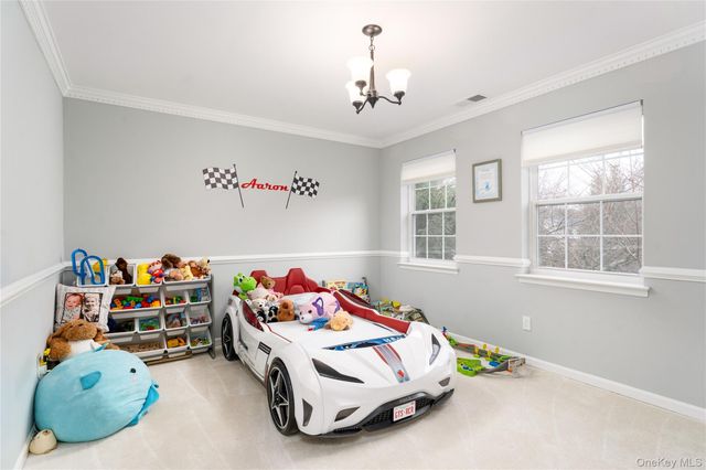 7 Framingham Lane, Shoreham, NY 11786