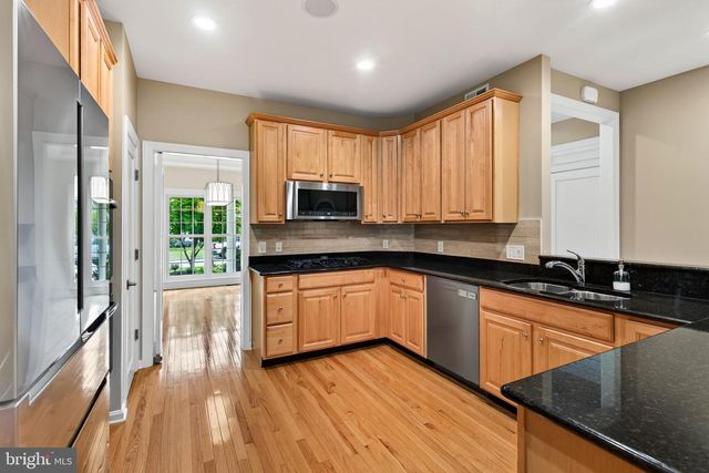327 S CALDWELL CIR, Downingtown, PA 19335