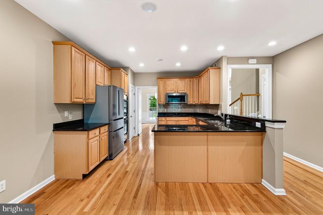 327 S CALDWELL CIR, Downingtown, PA 19335