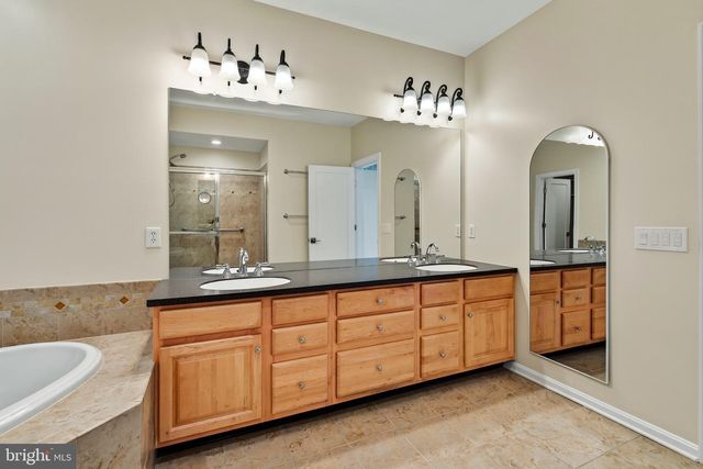 327 S CALDWELL CIR, Downingtown, PA 19335