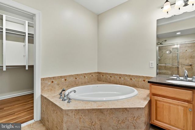 327 S CALDWELL CIR, Downingtown, PA 19335