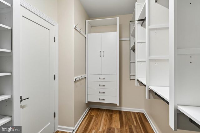 327 S CALDWELL CIR, Downingtown, PA 19335