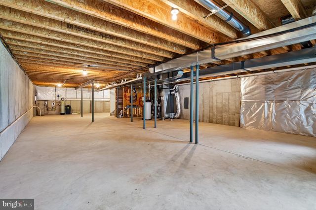 327 S CALDWELL CIR, Downingtown, PA 19335
