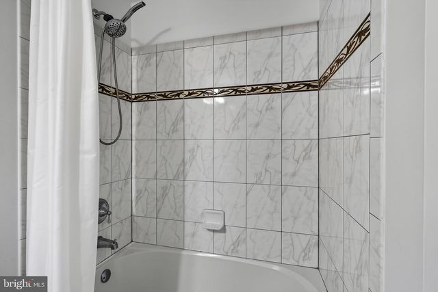 327 S CALDWELL CIR, Downingtown, PA 19335