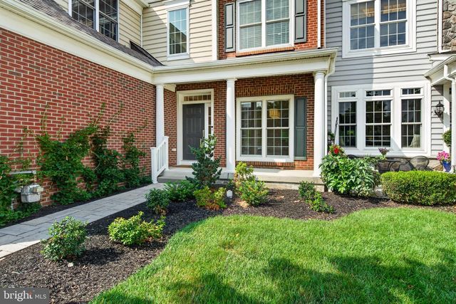 327 S CALDWELL CIR, Downingtown, PA 19335