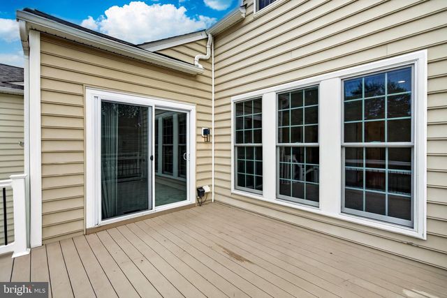 327 S CALDWELL CIR, Downingtown, PA 19335
