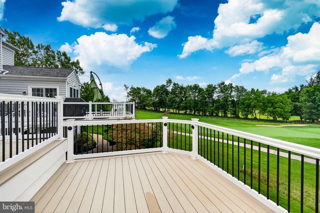 327 S CALDWELL CIR, Downingtown, PA 19335