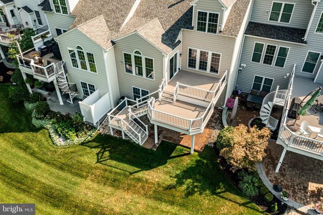 327 S CALDWELL CIR, Downingtown, PA 19335
