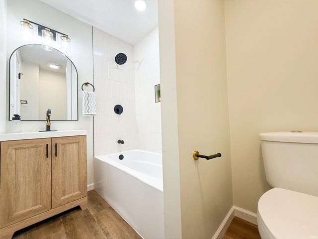 820 Lovechio Drive, Mishawaka, IN 46544