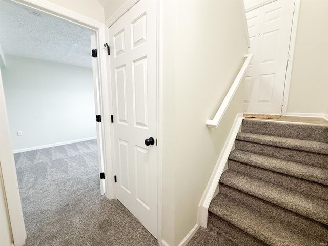 820 Lovechio Drive, Mishawaka, IN 46544