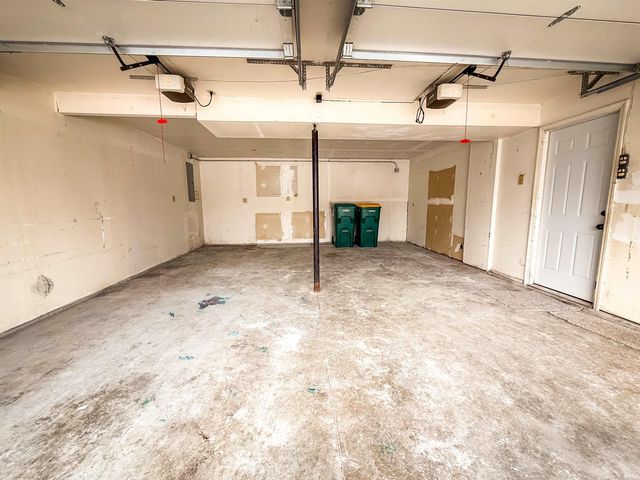 820 Lovechio Drive, Mishawaka, IN 46544