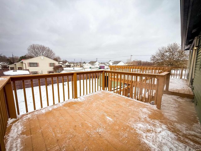 820 Lovechio Drive, Mishawaka, IN 46544