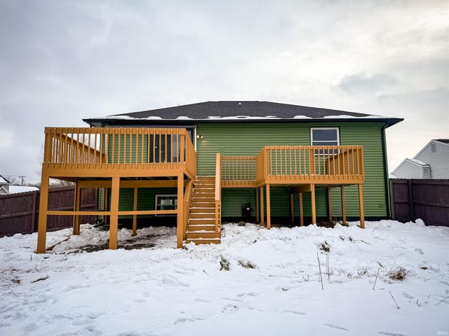 820 Lovechio Drive, Mishawaka, IN 46544