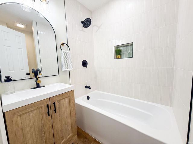 820 Lovechio Drive, Mishawaka, IN 46544