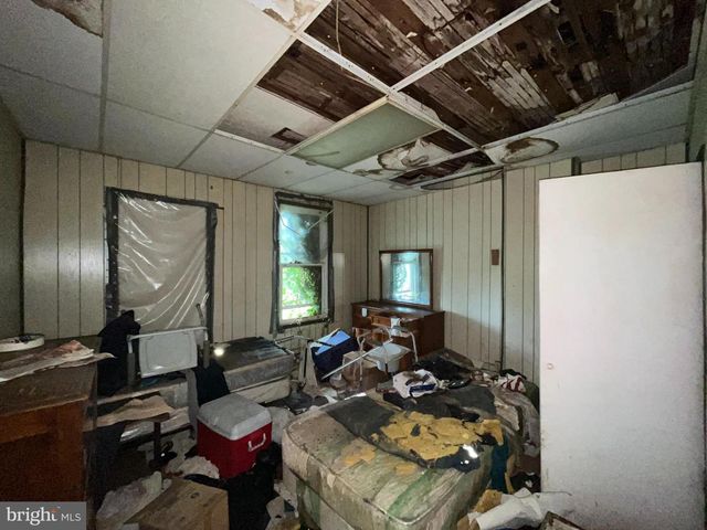 3211 BRIGHTON ST, Baltimore, MD 21216